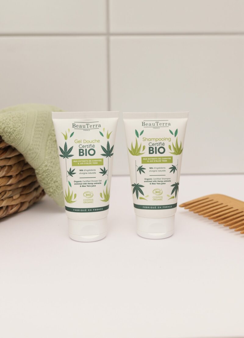 Gel douche BeauTerra aux extraits de Chanvre et jus d’Aloe Vera, certifié BIO. Hydrate, apaise et parfume délicatement la peau